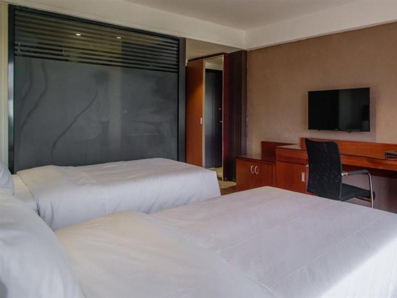 Sentrim 680 Hotel Ναϊρόμπι Εξωτερικό φωτογραφία