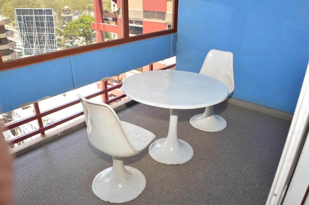 Sentrim 680 Hotel Ναϊρόμπι Εξωτερικό φωτογραφία