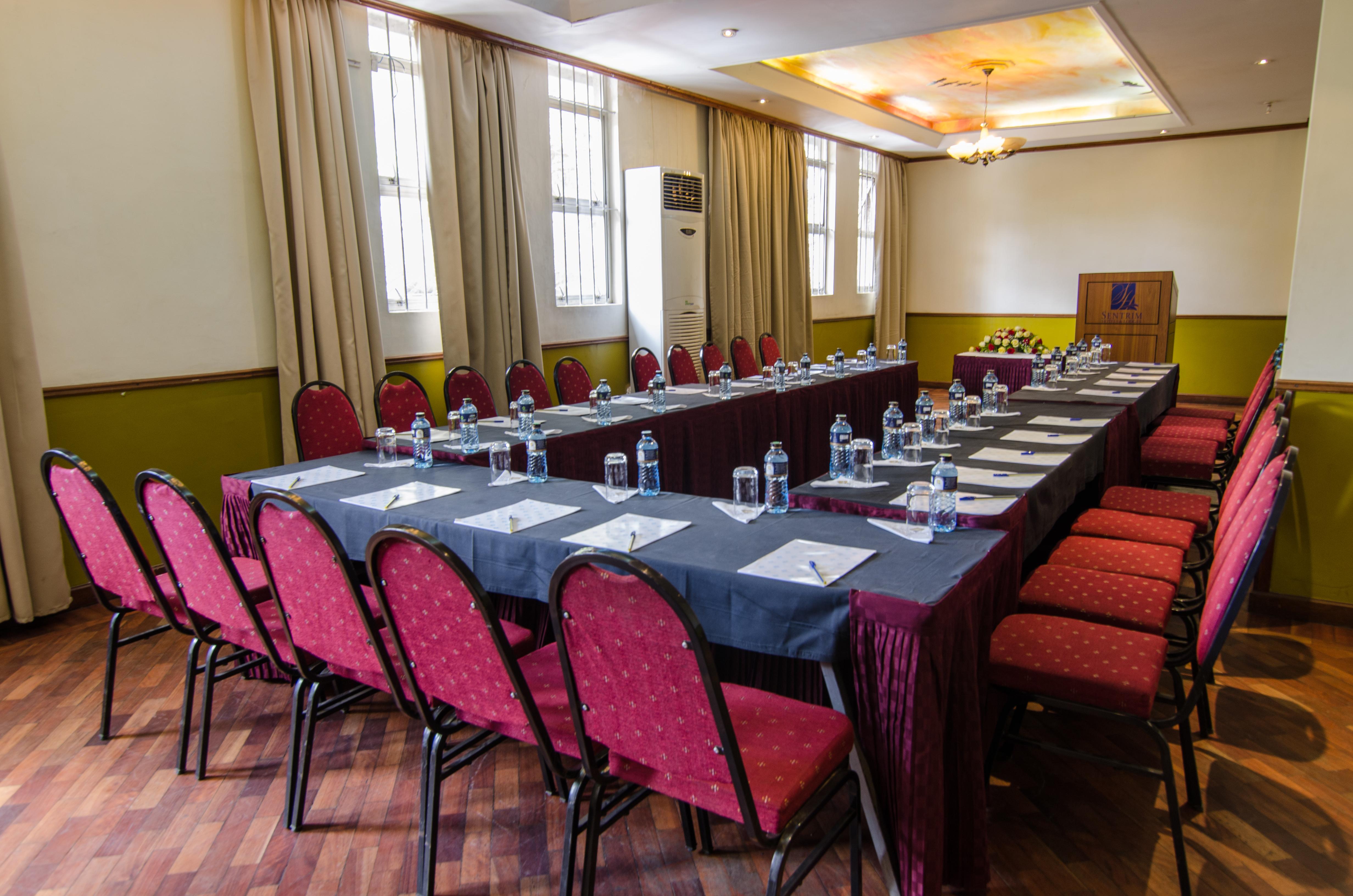 Sentrim 680 Hotel Ναϊρόμπι Εξωτερικό φωτογραφία