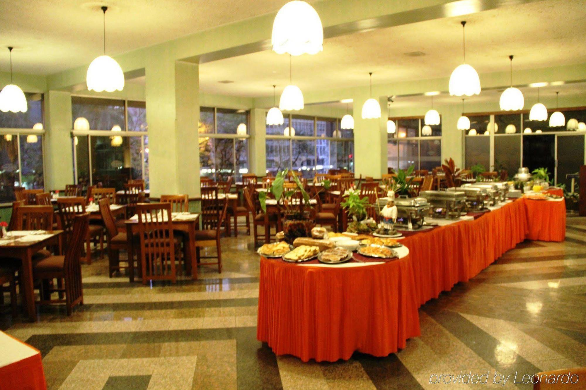 Sentrim 680 Hotel Ναϊρόμπι Εστιατόριο φωτογραφία