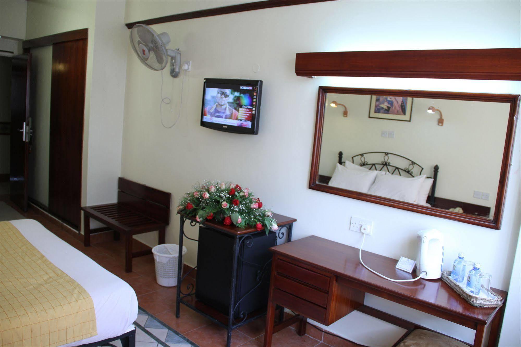 Sentrim 680 Hotel Ναϊρόμπι Εξωτερικό φωτογραφία