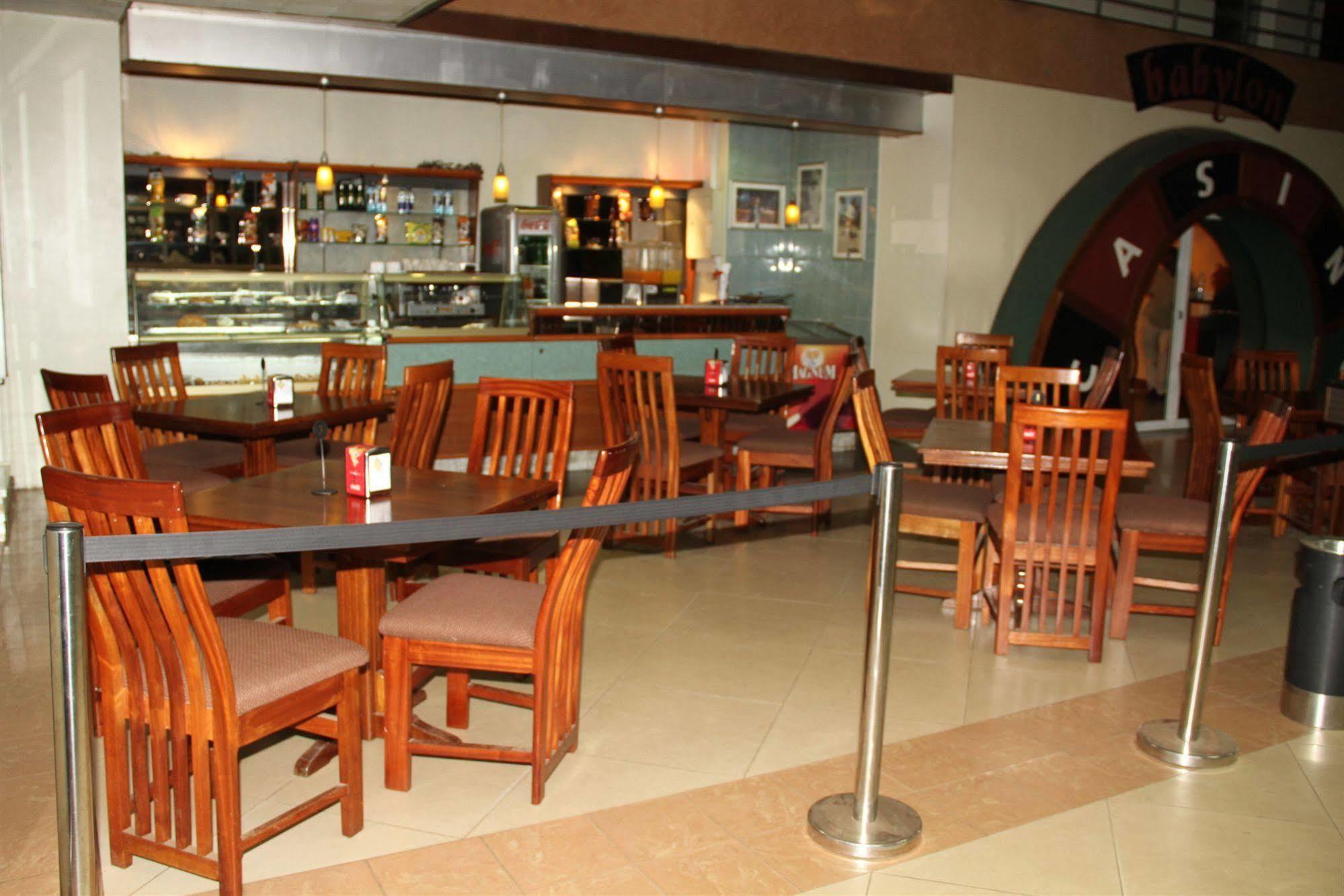 Sentrim 680 Hotel Ναϊρόμπι Εξωτερικό φωτογραφία